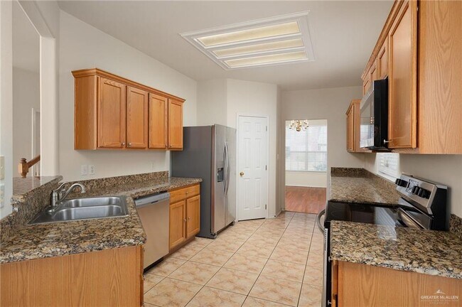 Building Photo - 3404 San Armando St