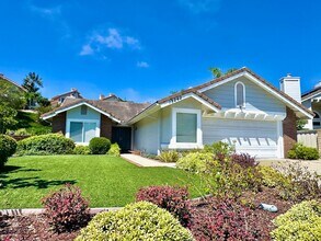 Building Photo - FOR RENT Call For Availability 3Br/3Ba 2128 Sqft Fully Furnished Del Mar Heights Vacation Home, C...