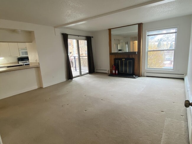 Building Photo - Breakaway West Condo1023 Lions Ridge Loop-122