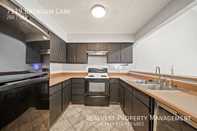 Building Photo - 7119 Brendam Ln