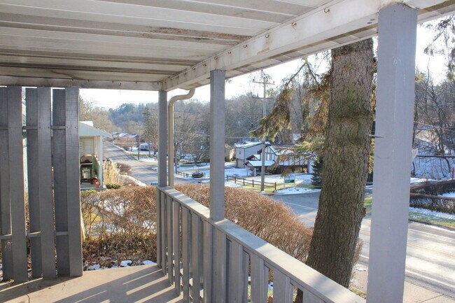 Building Photo - 753 Jefferson Rd