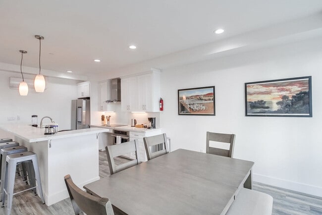 Building Photo - 4505 Park Blvd