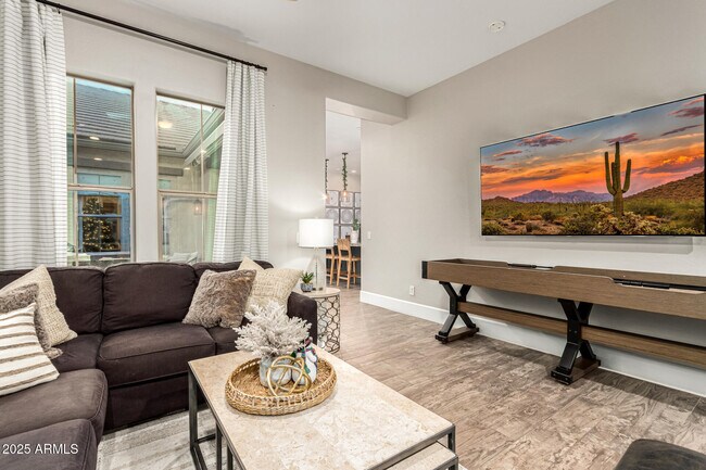 Building Photo - 9250 E Via De Vaquero Dr