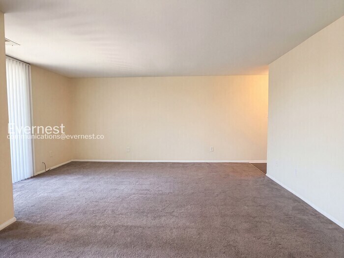 Building Photo - 10202 Prince Pl