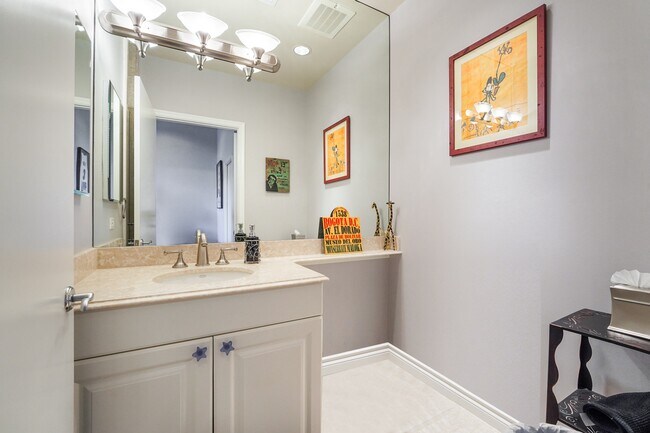 Building Photo - 13611 Deering Bay Dr