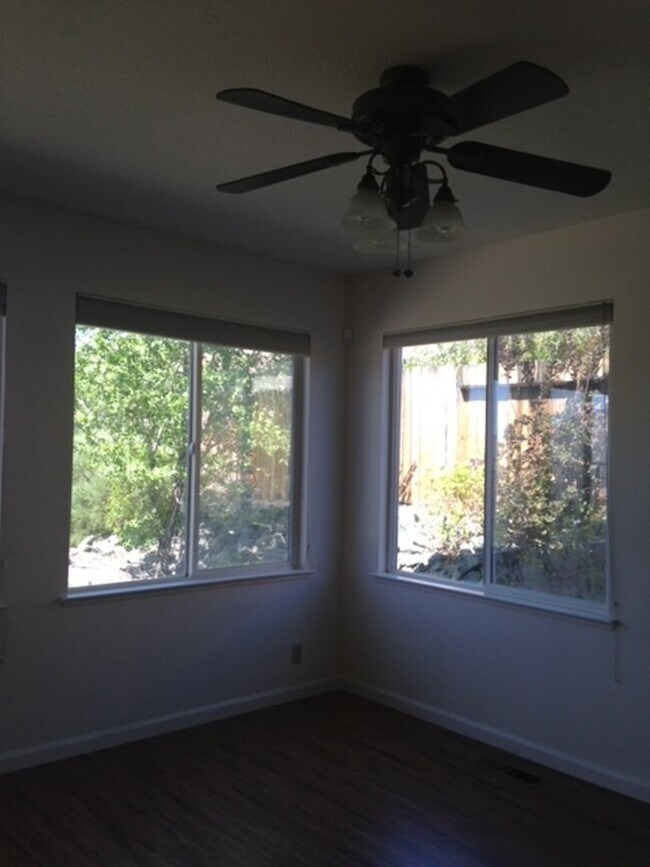 Building Photo - 2685 Glen Eagles Dr