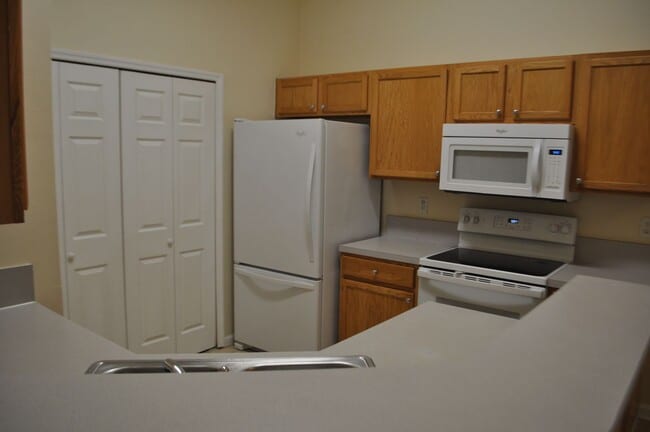 Building Photo - Leigh High Woods Duplex, Side B