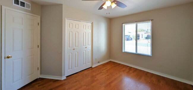 Building Photo - 2431 W Plata Ave