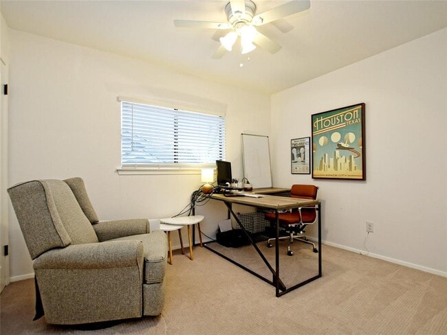 Building Photo - 8405 Red Willow Dr
