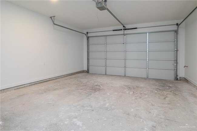 Building Photo - 25 Warbler Ave