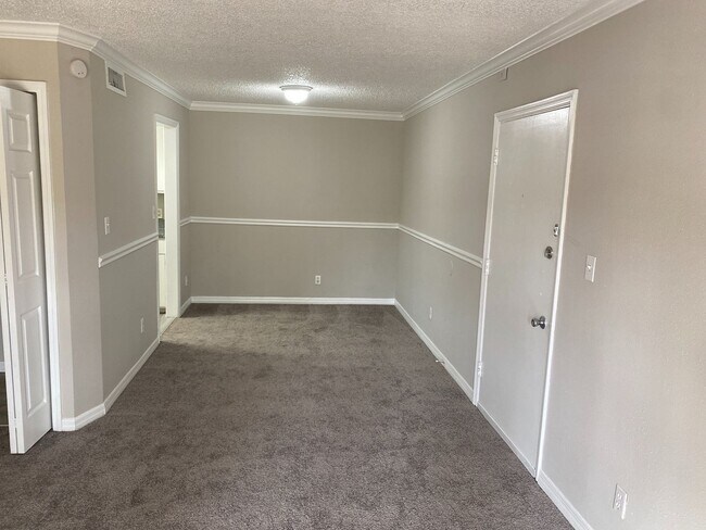 Building Photo - Serravella - 285-202