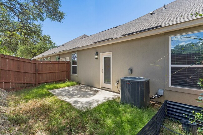 Building Photo - 154 Magnolia Cir