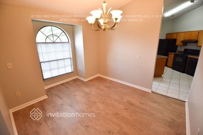 Building Photo - 8270 Hamden Cir E