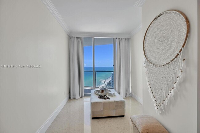 Building Photo - 3101 S Ocean Dr
