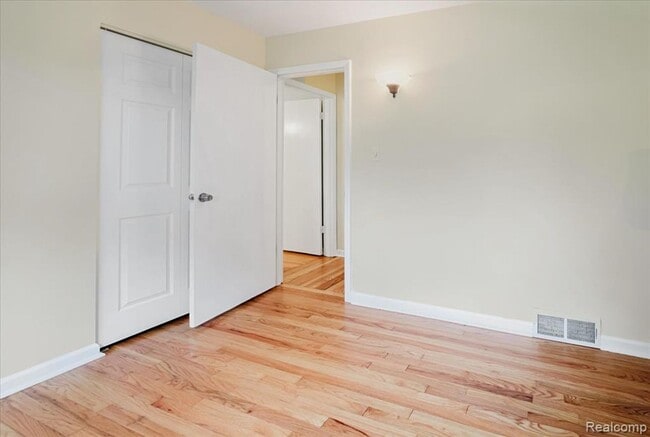 Building Photo - Location! Location! Location!