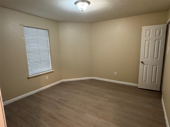 Building Photo - 4018 Longway Estates Ct