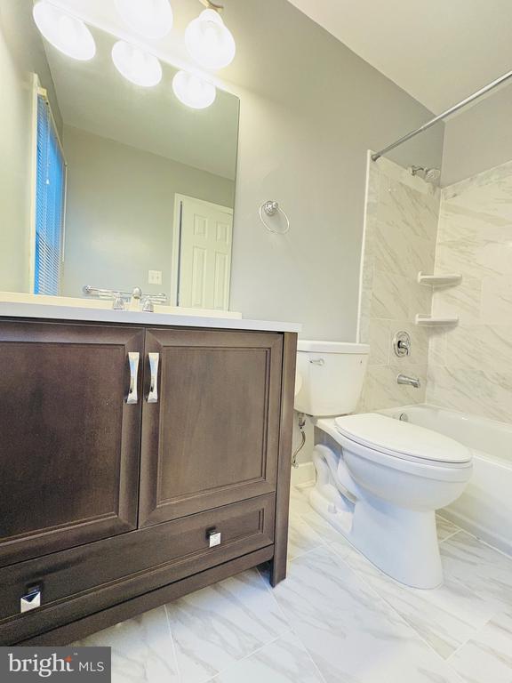 Building Photo - 12704 Flagship Ct