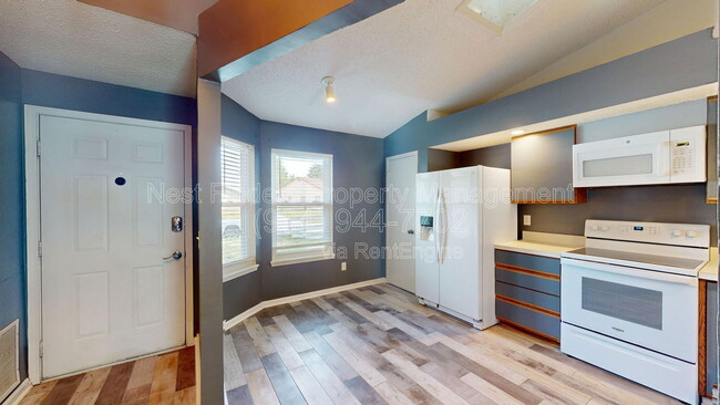 Building Photo - 2476 Spring Vale Rd