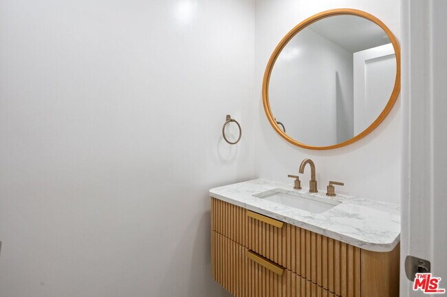 Building Photo - 2222 Neilson Wy