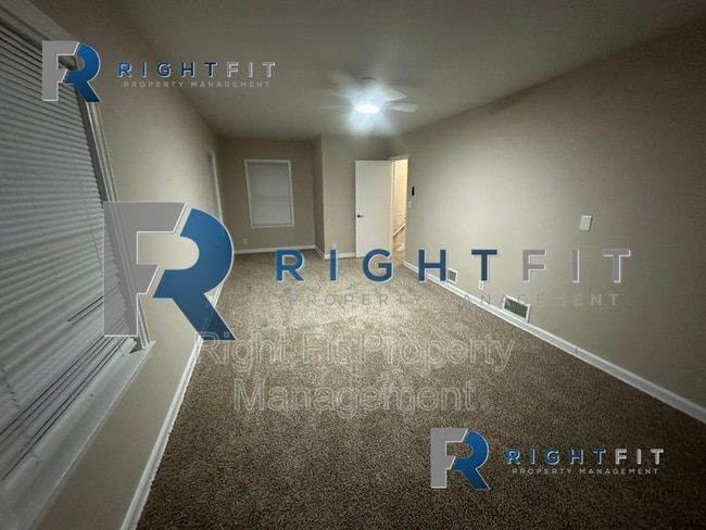 Building Photo - 1430 Amberly Dr