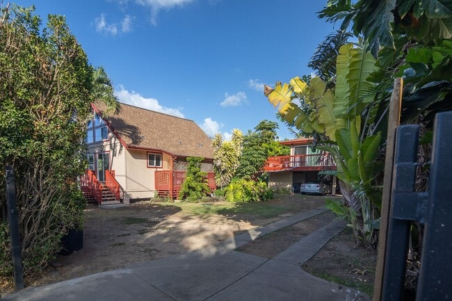 Building Photo - 68-046 Laau Paina Pl