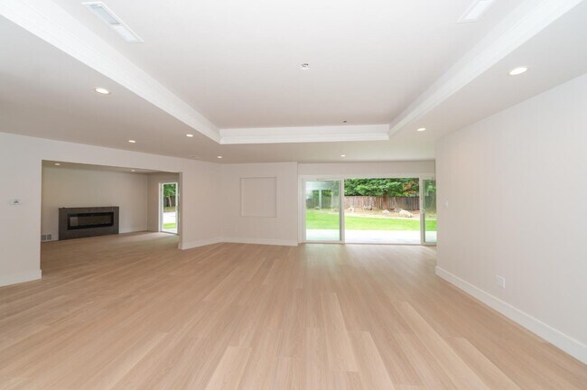 Building Photo - 9 Odell Pl