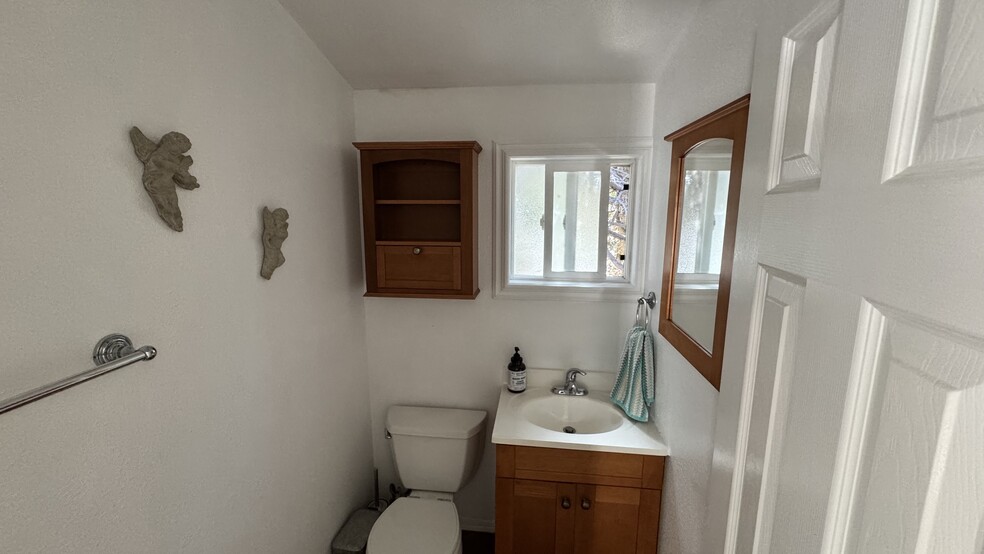 1/2 bathroom - 3822 Huron Ave
