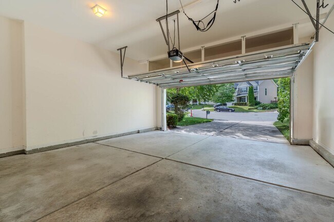 Building Photo - 2403 Teermark Ln