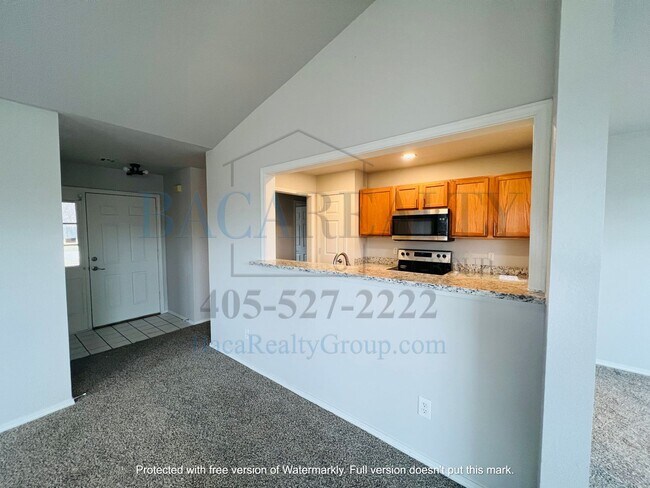 Building Photo - 3br 2ba home in the Shadowlake Subdivision!!