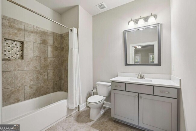 Building Photo - 355 Cricket Ln