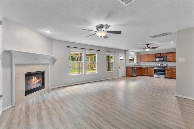 Building Photo - 2721 Sandberry Dr