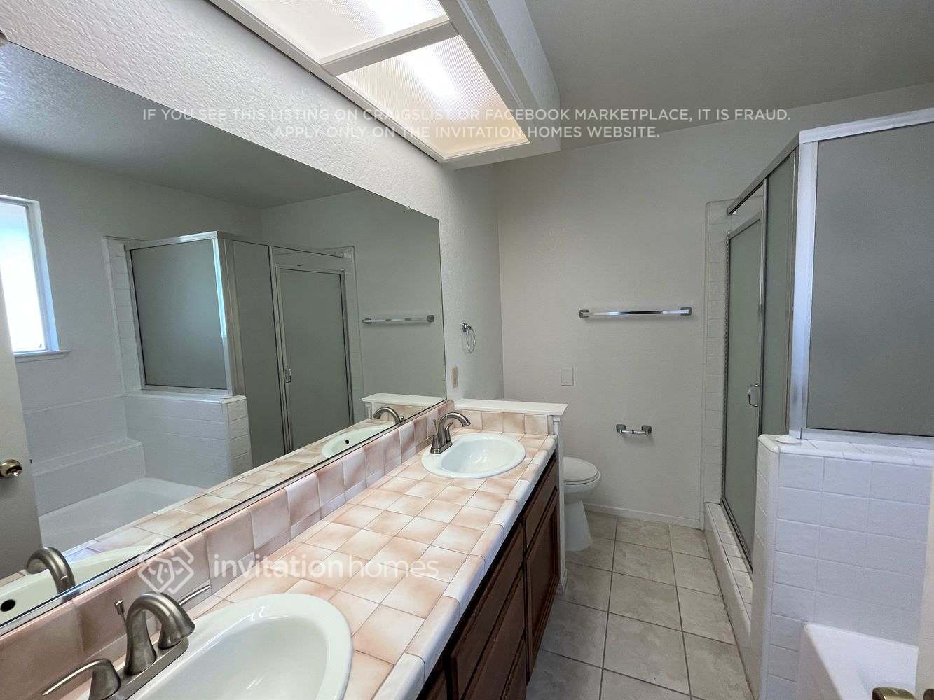 Building Photo - 5740 River Run Cir