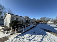 Building Photo - 2540 Ancient Dr SW