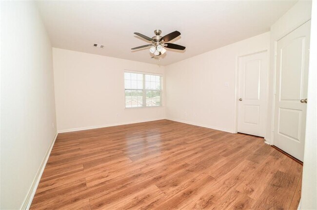 Building Photo - 20534 Marker Ridge Dr