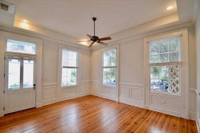 Building Photo - 192 Wentworth St