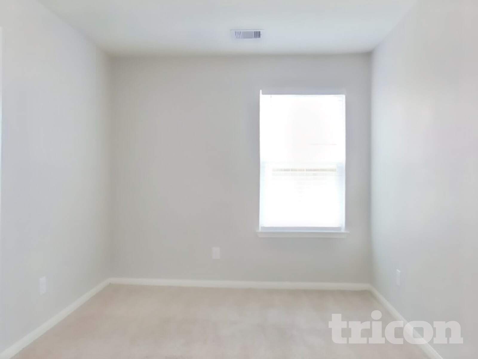 Building Photo - 2321 Oyster Bay Ave