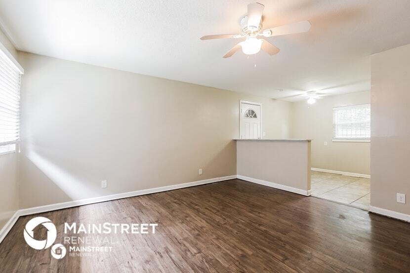 Building Photo - 8502 Crystal Ave