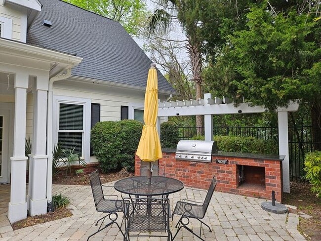 Building Photo - Concord of West Ashley