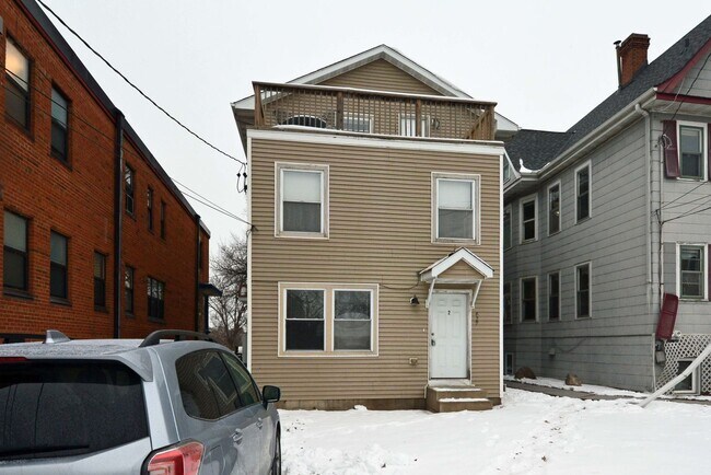 Building Photo - *$1,000 OFF Monthly Rent Through Summer!* Renovated 5-BR, 2-BA