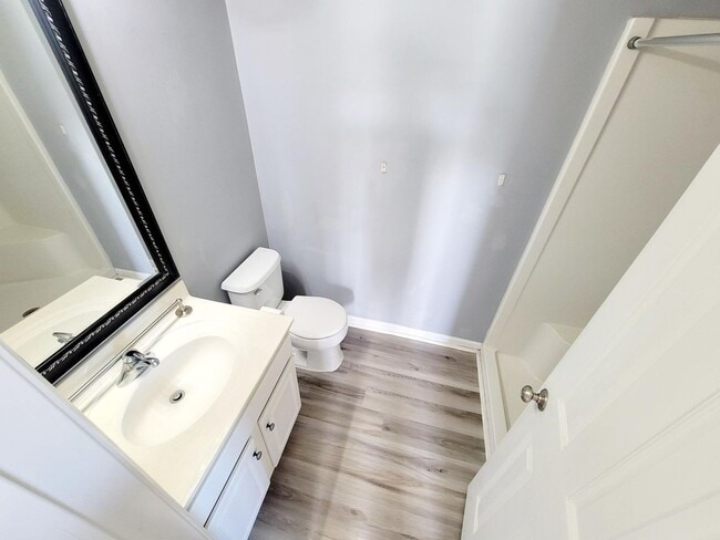 Building Photo - Available August 2025!– 3477 Forest Dale D...