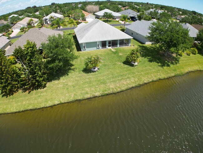 Building Photo - 515 South Valencia Cir SW