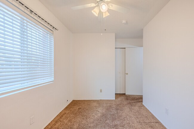 Building Photo - 10724 Onyxstone St