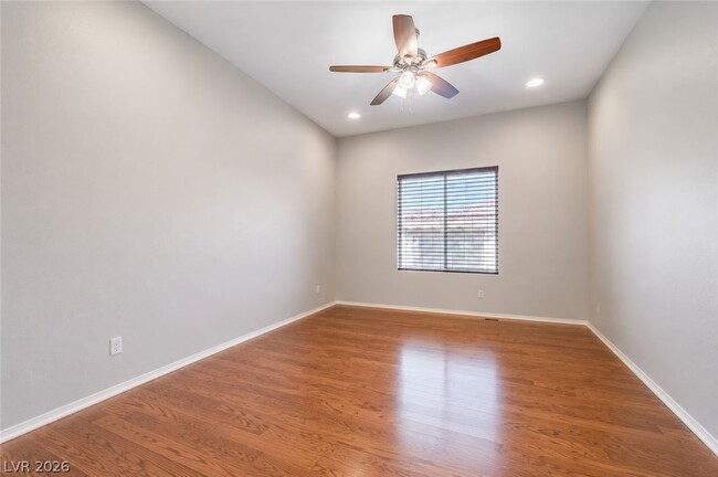 Building Photo - 5465 Finestra St