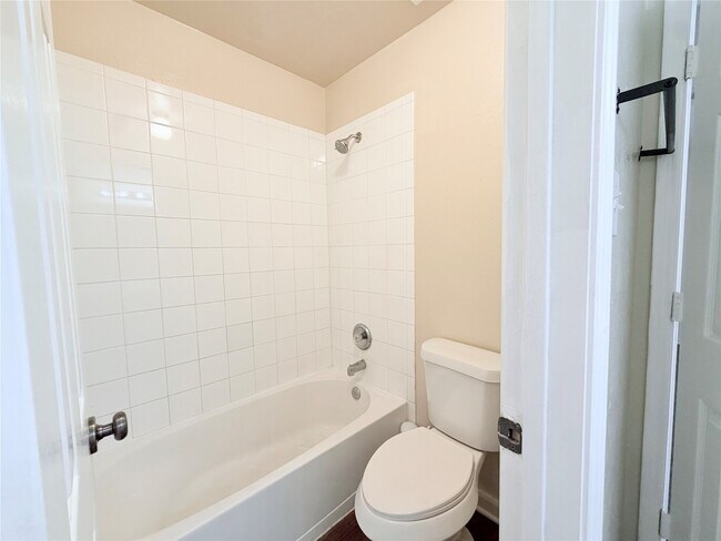 Building Photo - 7403 Bering Landing Dr