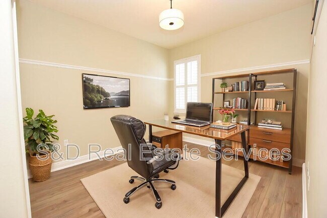 Building Photo - 1977 Wind Meadows Dr