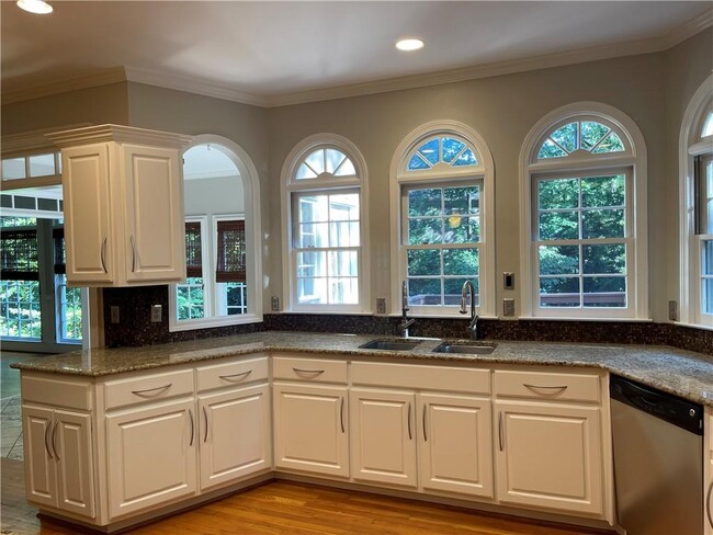 Building Photo - 305 Pilgrimage Point
