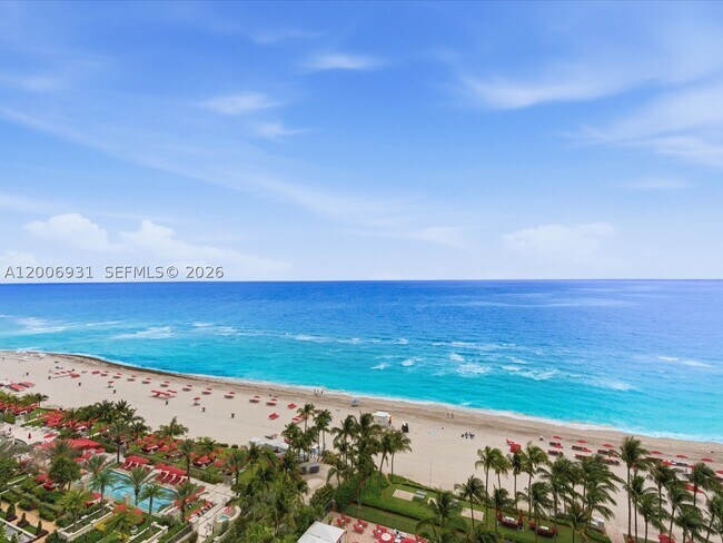 Building Photo - 17875 Collins Ave