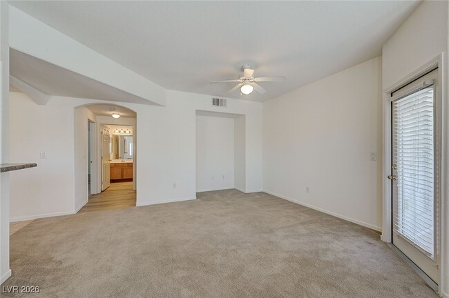 Building Photo - 6160 Rumrill St