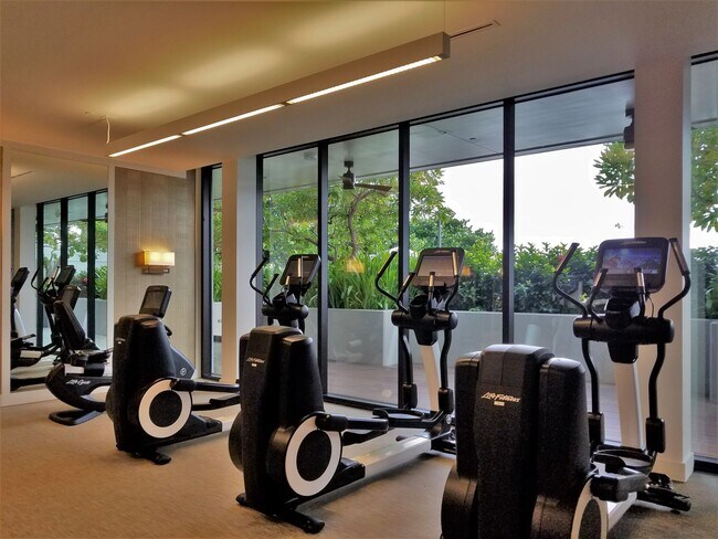 Building Photo - Symphony Honolulu 1 bedroom 1 bath with 1 parking