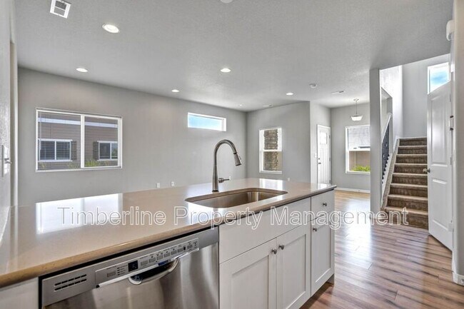 Building Photo - 7824 Woodmen Center Heights